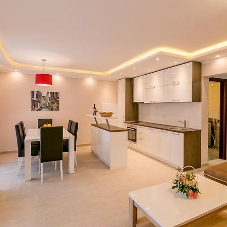 Apartmani Matej Котор Экстерьер фото
