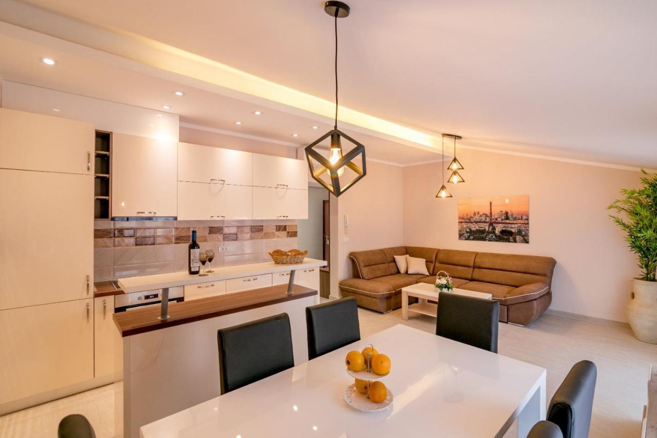 Apartmani Matej Котор Экстерьер фото