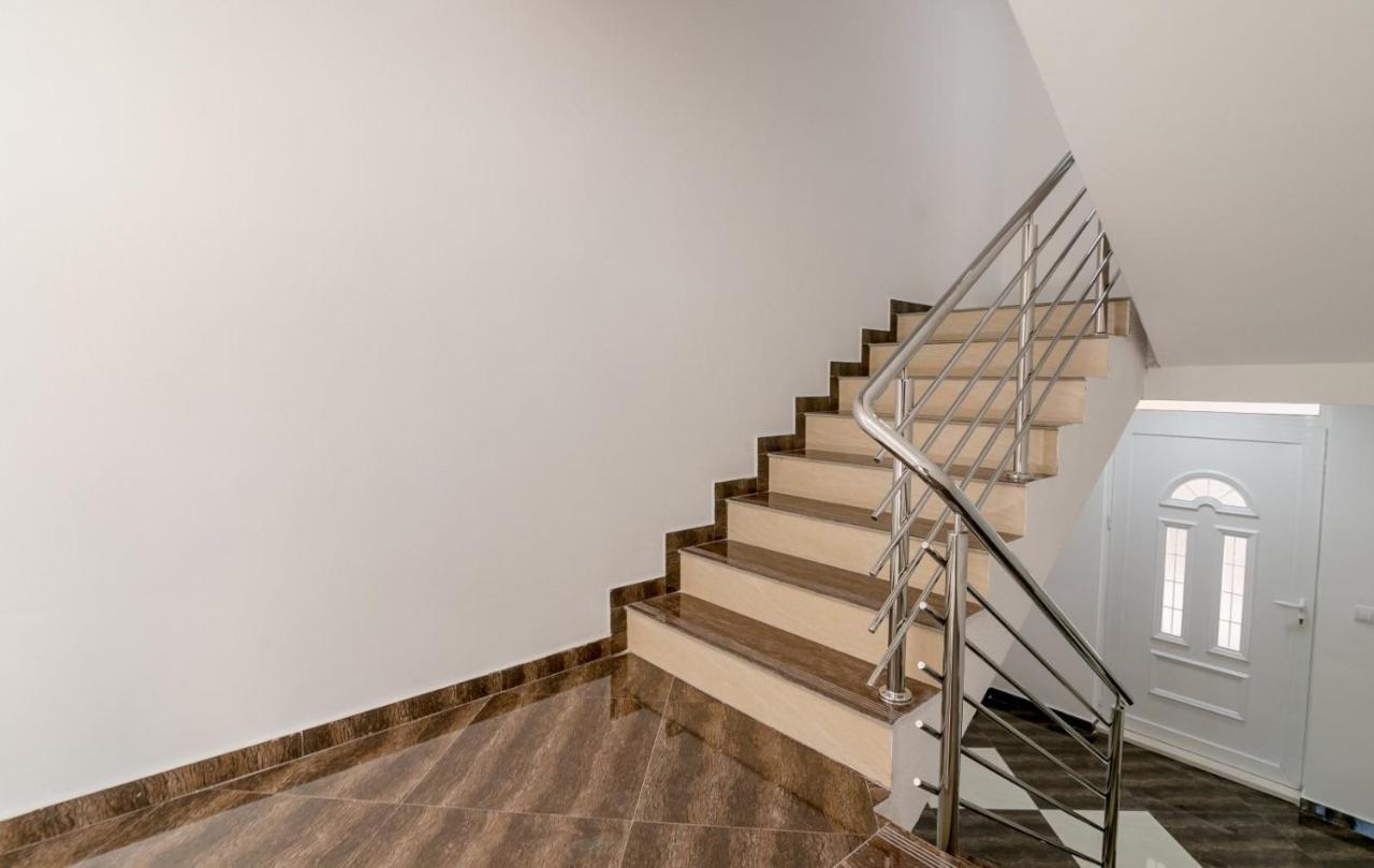 Apartmani Matej Котор Экстерьер фото